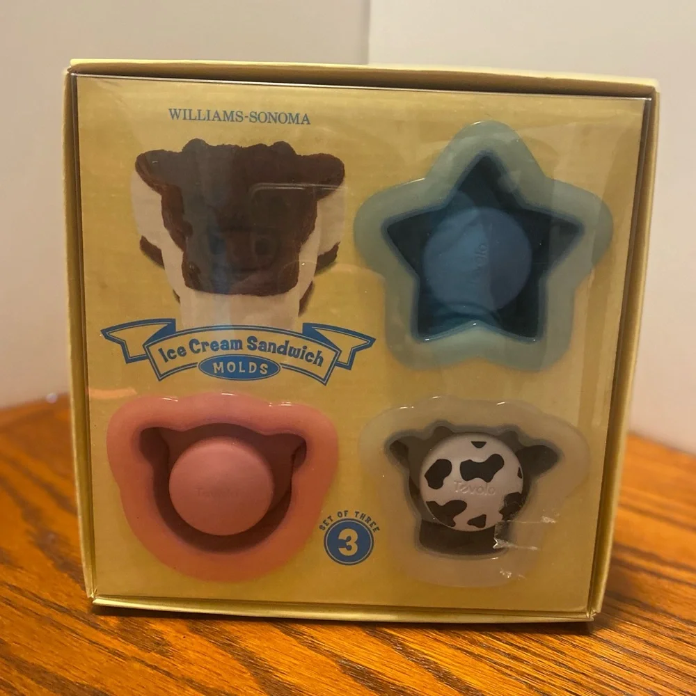 Williams Sonoma Animal Ice Cream Molds - Brown, Blue, Pink